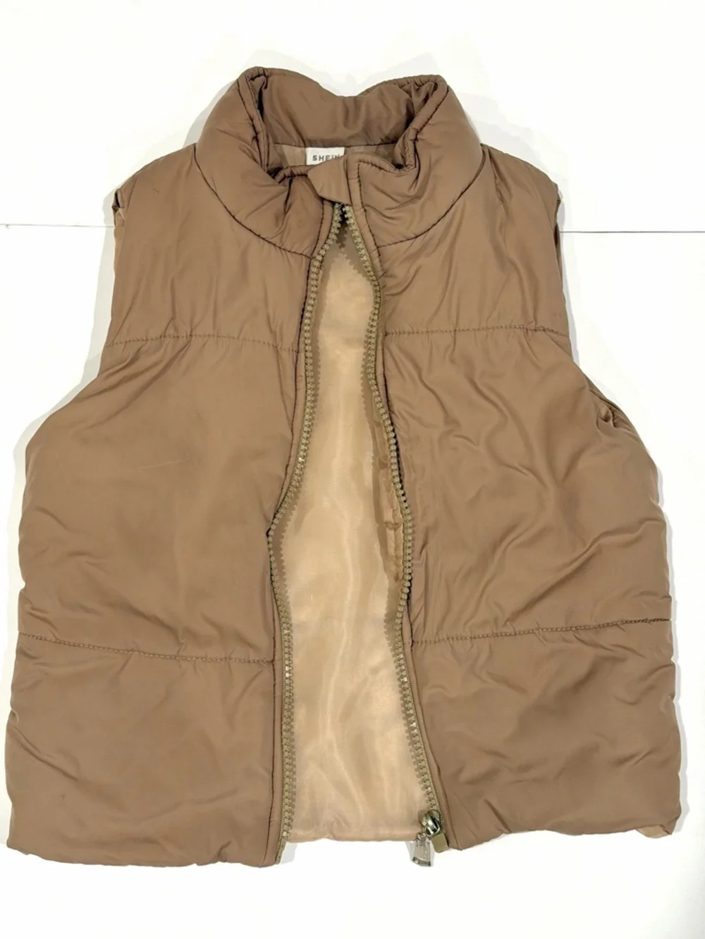 SHEIN Bundle Kids Vests - 2T/ 3T - Khaki Puffer & Pink Quilted Snap Vest